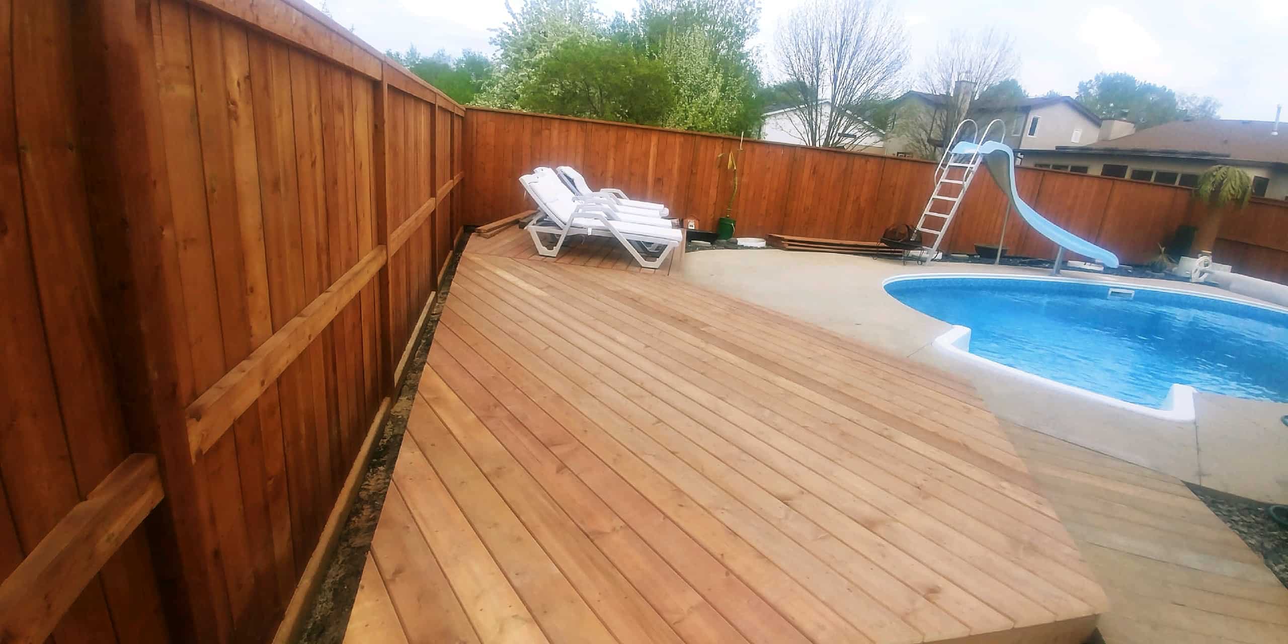 Deck Builder Winnipeg- Top Builders Team
